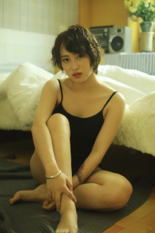 被催眠的少妇